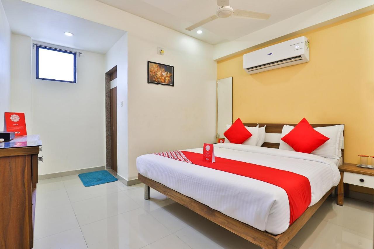 โอโย 15417 เรด โรส Hotel Batwa ภายนอก รูปภาพ